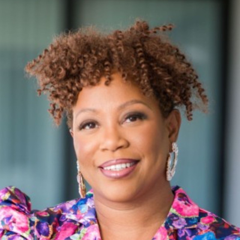 How Shanel Evans Helps Consultants Simplify Social Media and Scale With Ease